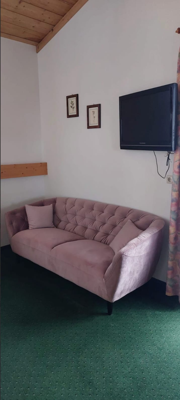 Gemütliche Sitzecke in einer Ferienwohnung im Gasthof Sandwirt